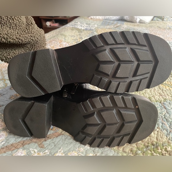 Steve Madden Naya Black Mid Calf Bootie - Picture 9 of 9